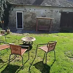 Stodola V Zahrade Appartement *