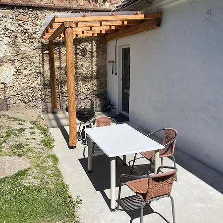 Stodola V Zahrade Appartement *